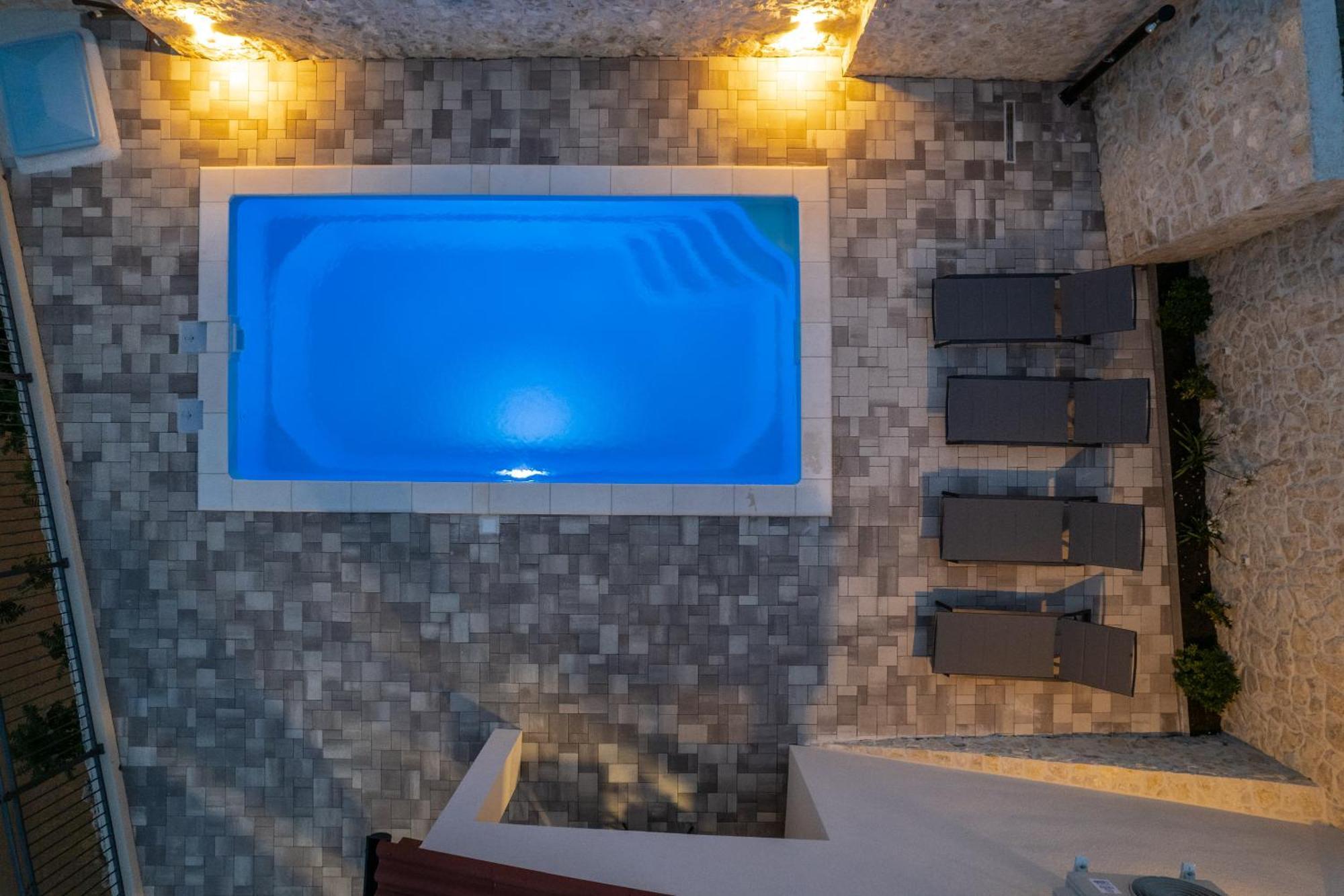 Villa Kamia With Private Heated Pool And Electric Vehicle Adapter Zubovići 外观 照片