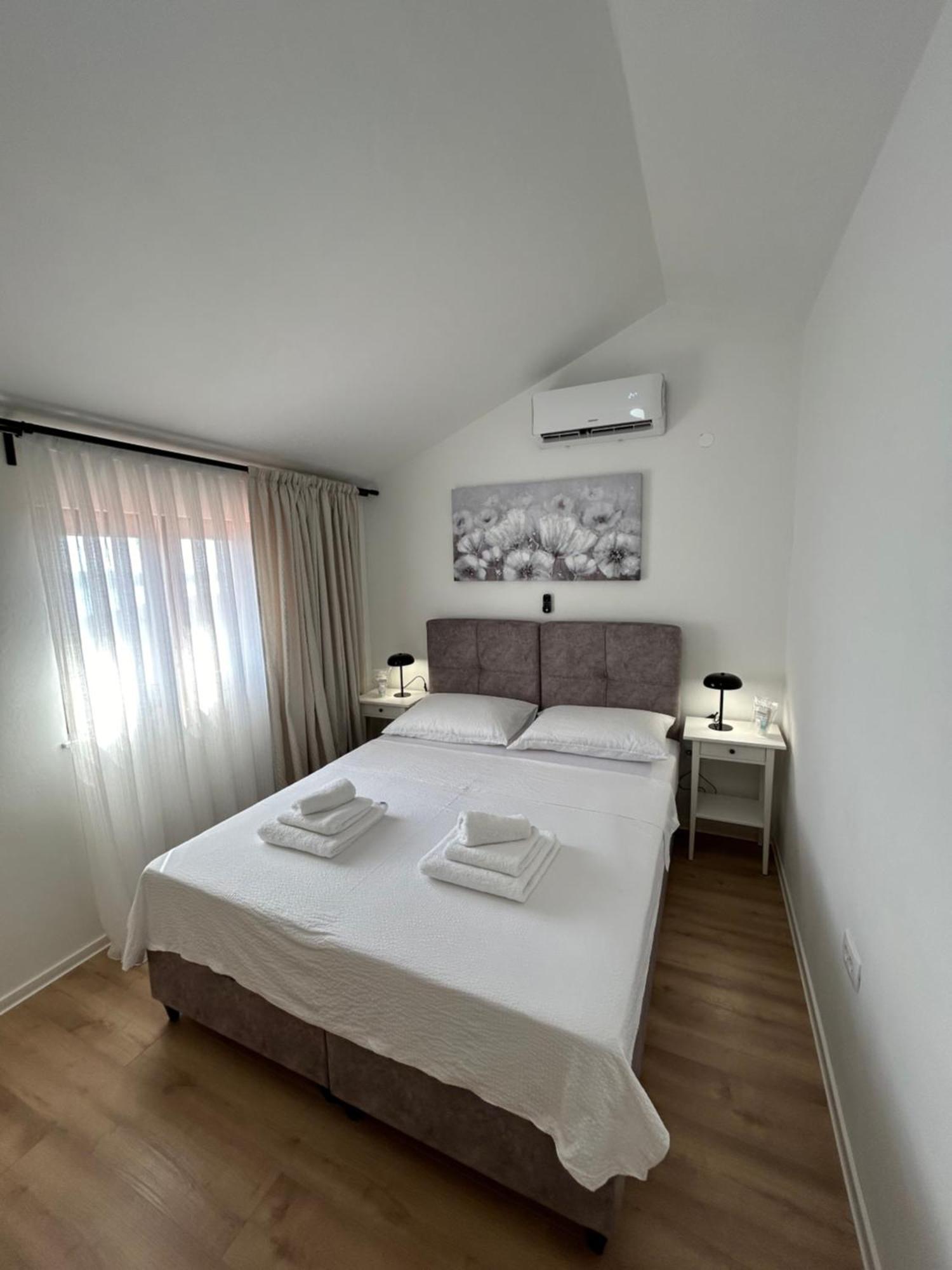 Villa Kamia With Private Heated Pool And Electric Vehicle Adapter Zubovići 外观 照片